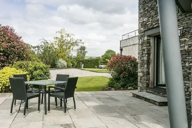 Golf Apartment @ Carus Green