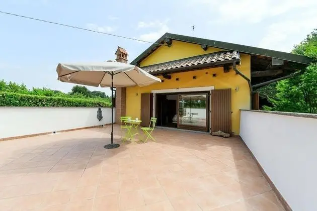 Golf Villa Cascina Cordona 1671 With Pool and Garden Near Golf Club in Agrate Conturbia