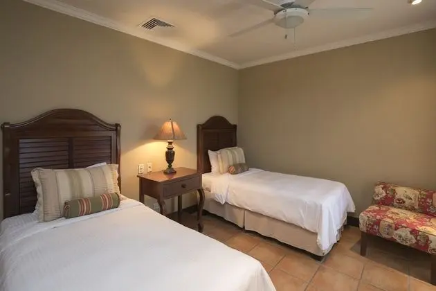 Golf Course View Luxury Condo at Reserva Conchal A12 - Oda