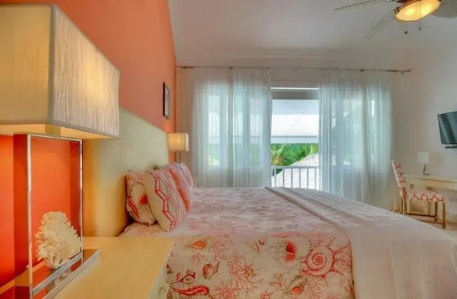 Golf-front Villa With Large Garden and Pool Area in Exclusive Beach Resort - Oda