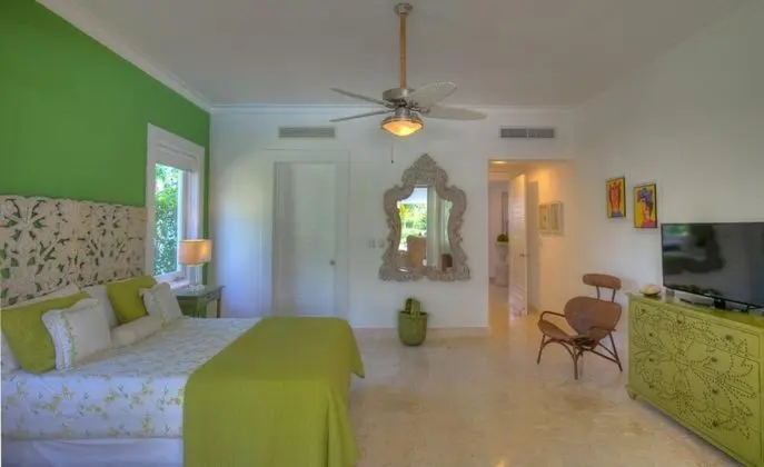 Golf-front Villa With Large Garden and Pool Area in Exclusive Beach Resort - Oda