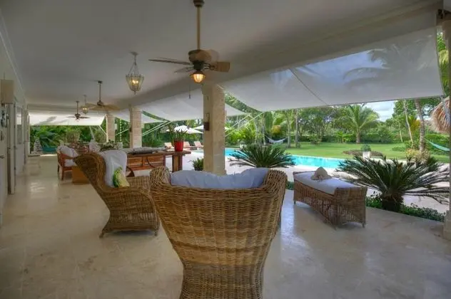 Golf-front Villa With Large Garden and Pool Area in Exclusive Beach Resort - Oda