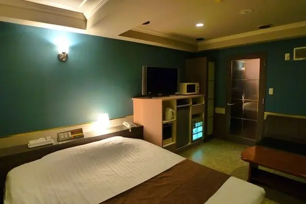 GOLF III Atsugi - Adults Only - Öne Çıkan Resim