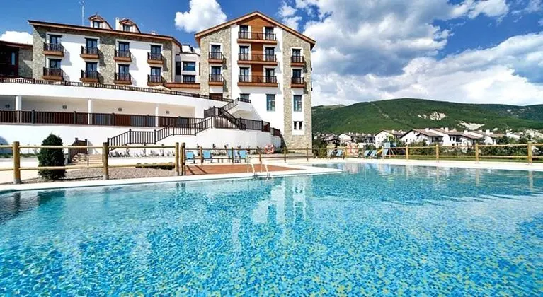 Hotel Golf & Spa Real Badaguas Jaca - Havuz