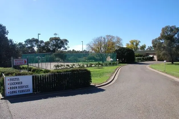 Golfview Motor Inn