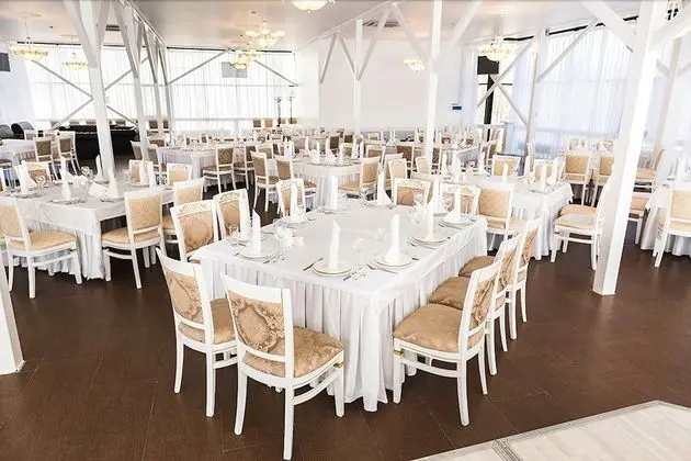 Hotel Goluboe ozero - Yerinde Yemek