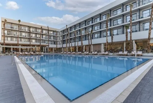 Gomeh by Isrotel Design