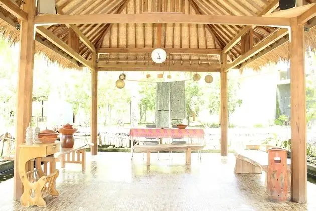 Gondang Beach Hotel - Lobi
