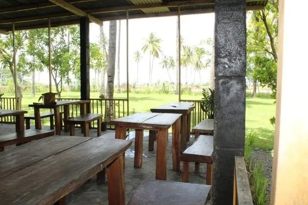 Gondang Beach Hotel - Yerinde Yemek