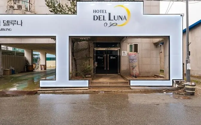 Gongju Hotel del Luna