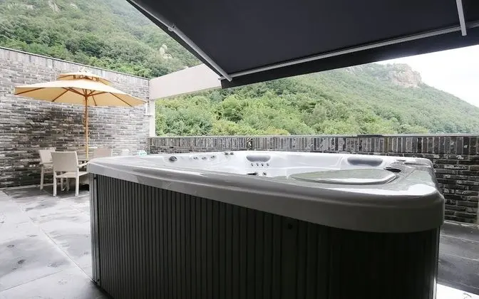 Gongju Hotel Moon