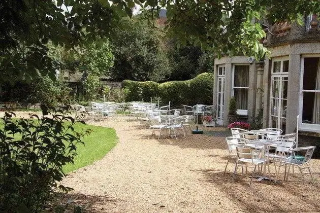 The Gonville Hotel - Genel