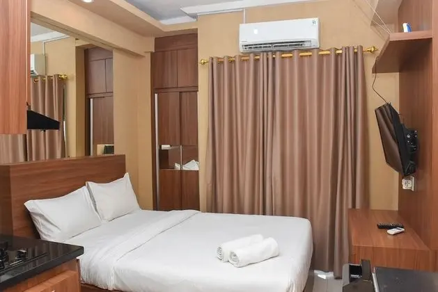 Good Choice Studio at Green Pramuka Apartment near Shopping Center