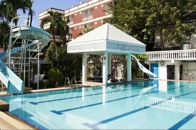Good Houses Apartment - Havuz
