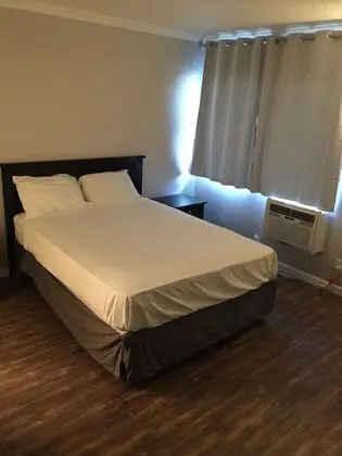 Good Knight Inn Motel - Oda