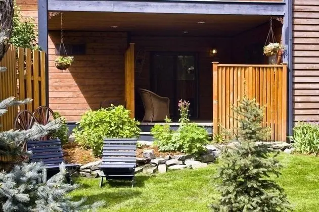 Good Medicine Lodge Bed & Breakfast - Dış Mekan
