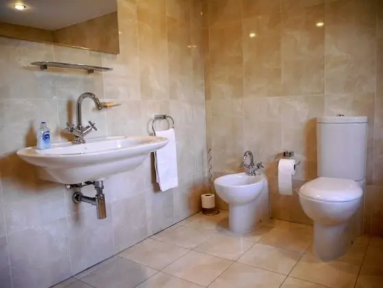 Goodenough Guesthouse - Banyo Tipleri