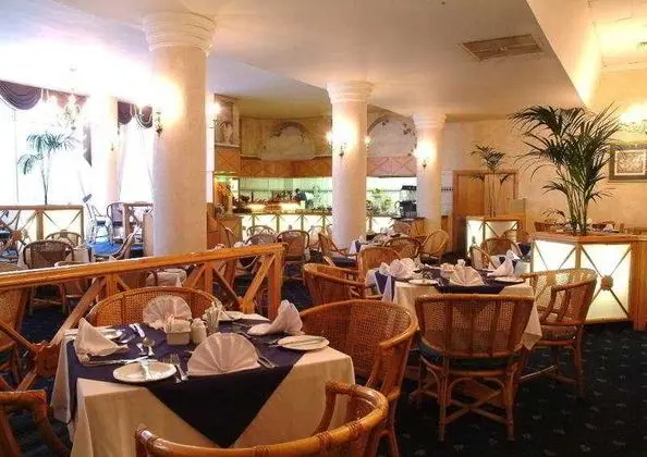 Gooderson Tropicana Hotel