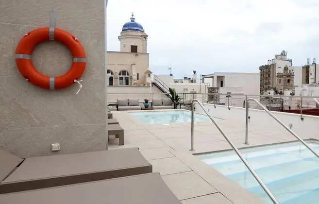 Goodnight Cádiz Apartments - Havuz