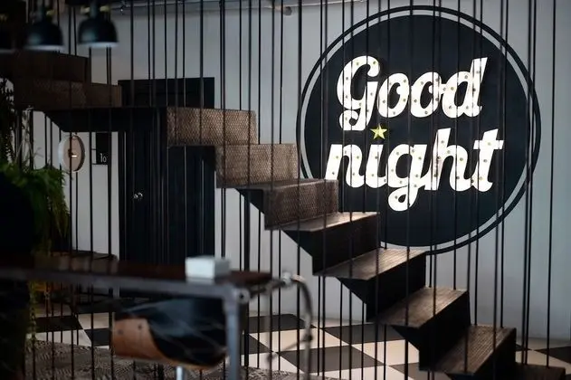 Goodnight Poshtel