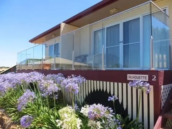Gooromon Park Cottages - 1