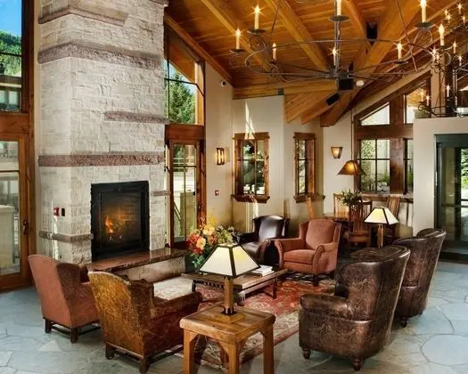 Gore Creek Place Condominiums - Lobi