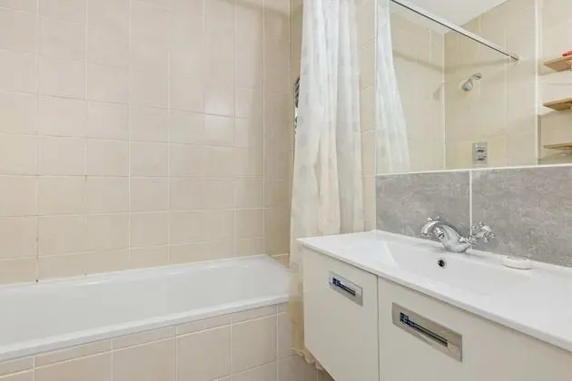 Gorgeous 1 Bedroom in Earl's Court With Vintage Furniture - Banyo Tipleri