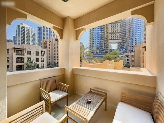 Gorgeous 1-br Downtown Dubai