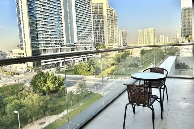 Gorgeous 1bedroom With Balcony at Park View Dubai