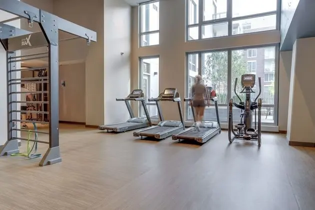 Gorgeous 1Br at Clarendon With Gym - Fitness