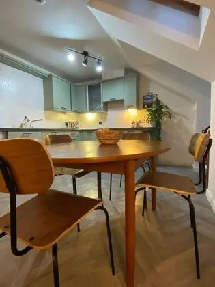 Gorgeous 2 Bedroom Apartment in Vibrant Leith With Amazing Views - Mutfak
