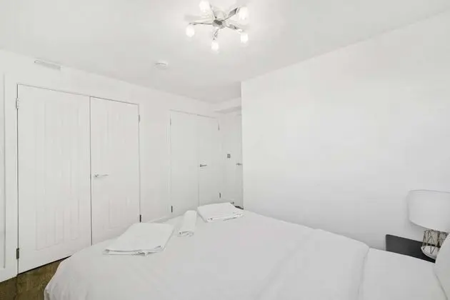 Gorgeous 3 Bedroom Duplex Apartment in West London