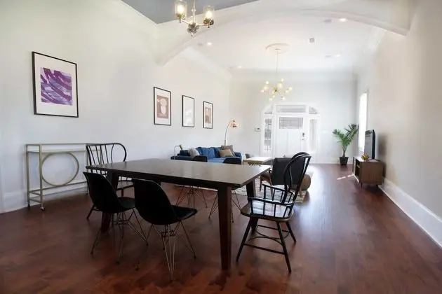 Gorgeous 4br/3.5ba in Historic Treme by Domio - Oda Düzeni