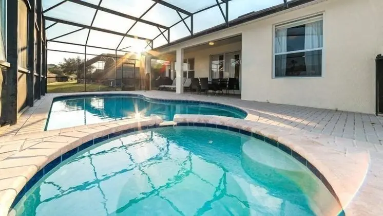 Gorgeous 5 Bedroom 5 Bath Pool Home In Windsor Hills Resort - Spa