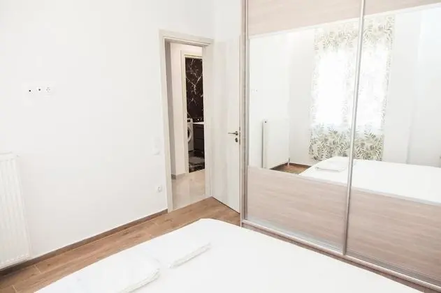 Gorgeous Apartment in Athens GTD8280-02