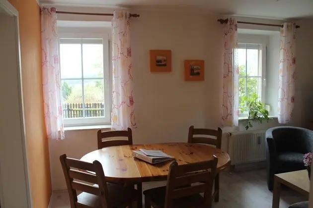 Gorgeous Apartment in Weißig Saxony With Garden - Yerinde Yemek