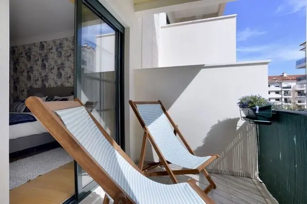 Gorgeous Beach Flat