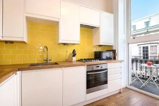 Gorgeous Central Apartment With Sea Views - Mutfak