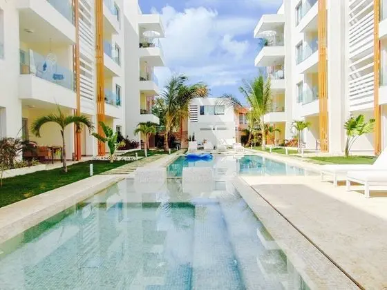 Gorgeous Condo Steps From the Beach Los Corales