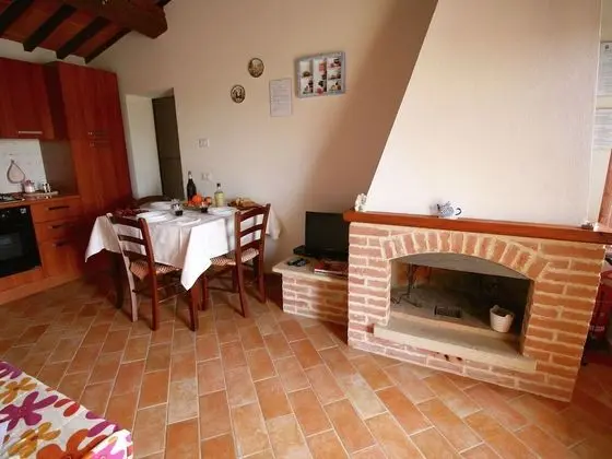 Gorgeous Cottage in Asciano With Swimming Pool - Oda Düzeni