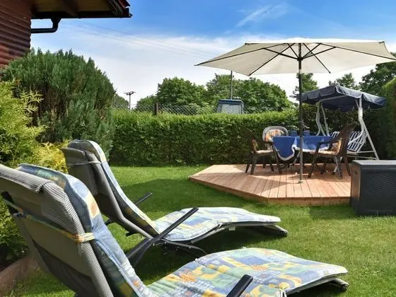 Gorgeous Holiday Home in Altenfeld Thuringia With Parking - Havuz