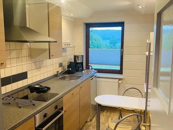 Gorgeous Holiday Home in Altenfeld Thuringia With Parking - Mutfak