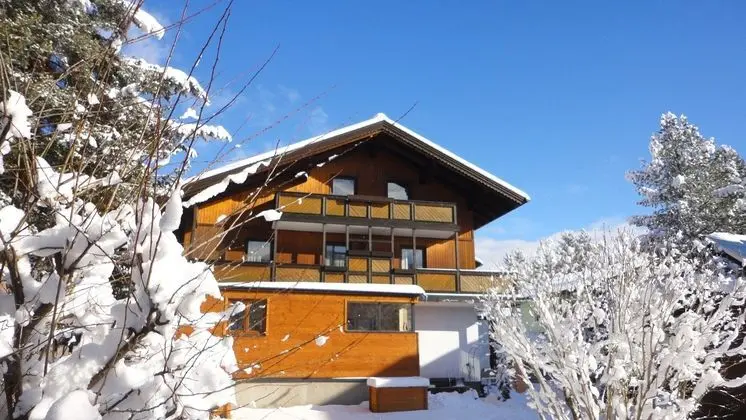 Gorgeous Holiday Home Altenmarkt im Pongau With Garden - Dış Mekan