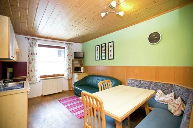 Gorgeous Holiday Home Altenmarkt im Pongau With Garden - Yerinde Yemek