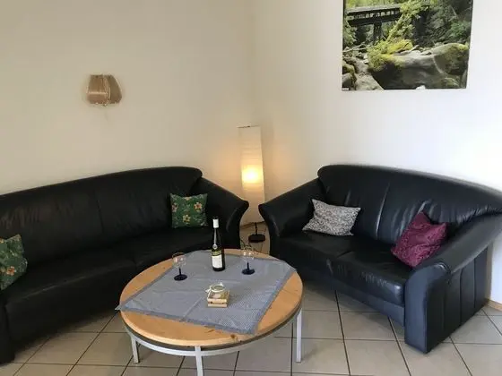 Gorgeous Holiday Home Amidst Hills in Olsdorf - Oda Düzeni