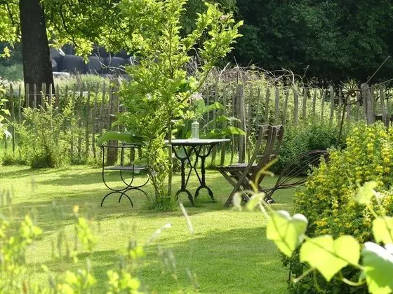 Gorgeous Holiday Home in Longueville With Pond