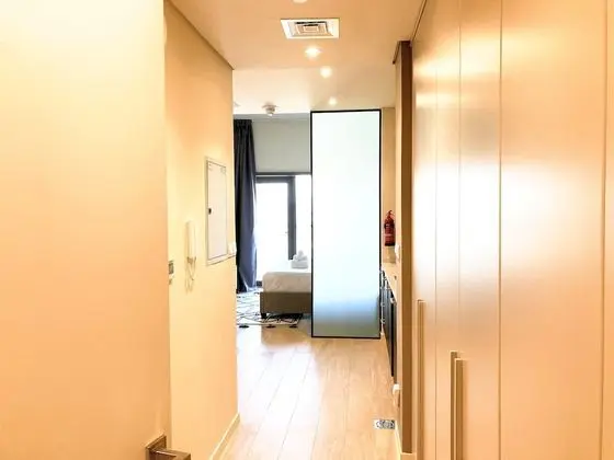 Gorgeous Living in Park View JVC Dubai - Lobi