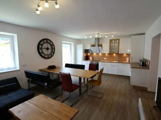 Gorgeous Luxurious House With Large Garden Close to the Town Centre and Piste