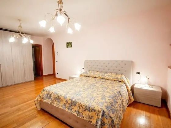 Gorgeous Mansion in Pisogne With Private Swimming Pool - Oda