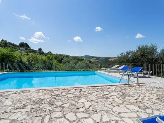 Gorgeous Mansion in Ripabottoni With Swimming Pool - Havuz